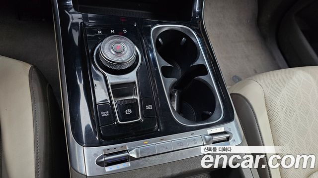 Kia Canival 2021 — photo 12
