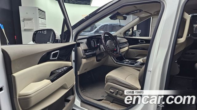 Kia Canival 2021 — photo 13