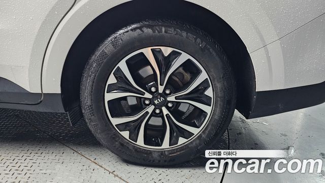 Kia Canival 2021 — photo 7