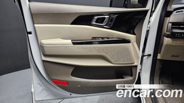 Kia Canival 2021 — photo 14