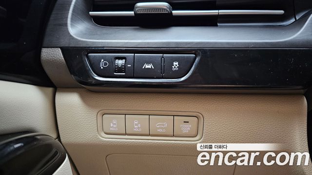 Kia Canival 2021 — photo 27