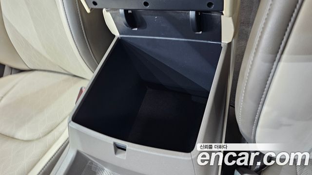 Kia Canival 2021 — photo 30