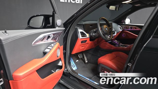 BMW XM 2026 — photo 10
