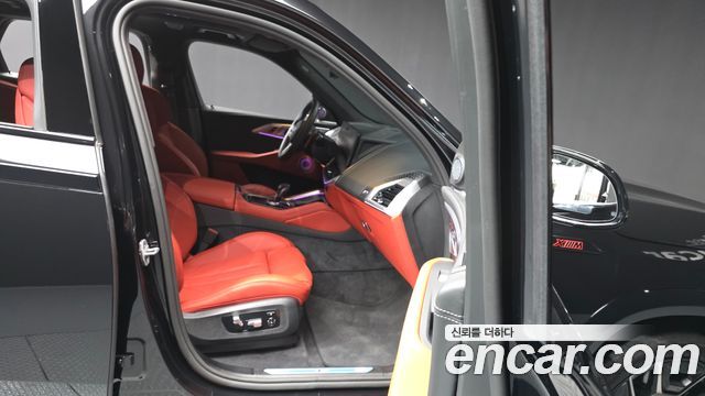 BMW XM 2026 — photo 11