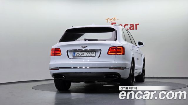 Bentley Bentayga 2018 — photo 4