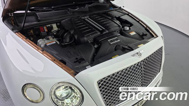 Bentley Bentayga 2018 — photo 6