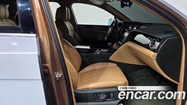 Bentley Bentayga 2018 — photo 11