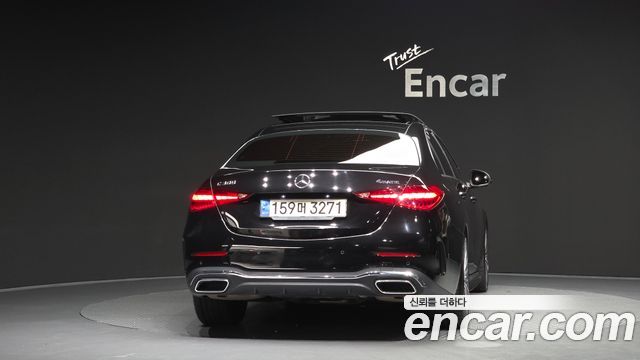 Mercedes-Benz C-Class 2023 — photo 4