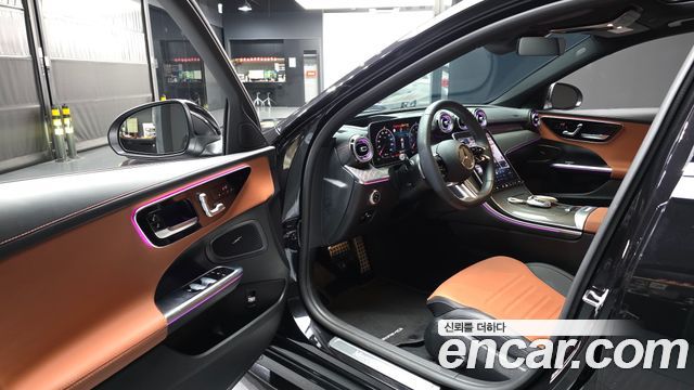 Mercedes-Benz C-Class 2023 — photo 13
