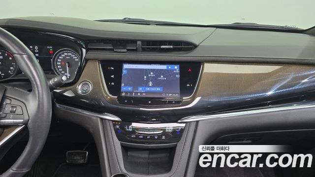Cadillac XT6 2020 — photo 19