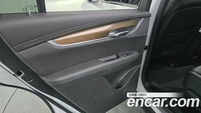 Cadillac XT6 2020 — photo 15