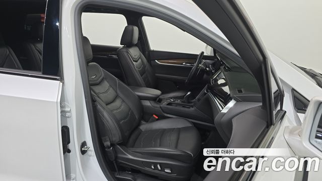 Cadillac XT6 2020 — photo 16