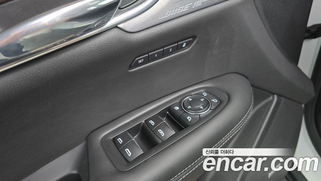 Cadillac XT6 2020 — photo 29