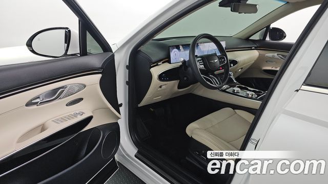 Genesis GV70 2025 — photo 10