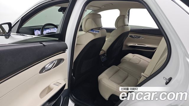 Genesis GV70 2025 — photo 11