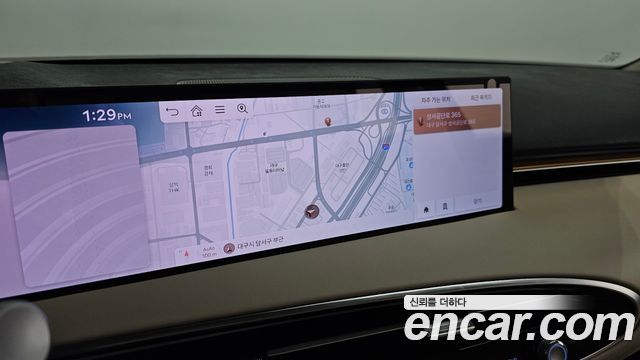 Genesis GV70 2025 — photo 14