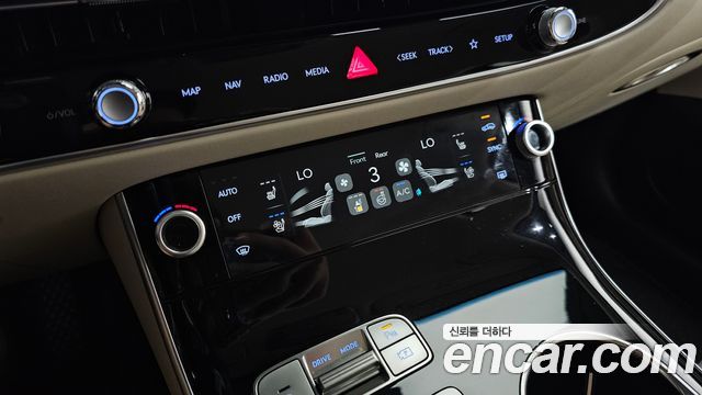 Genesis GV70 2025 — photo 18