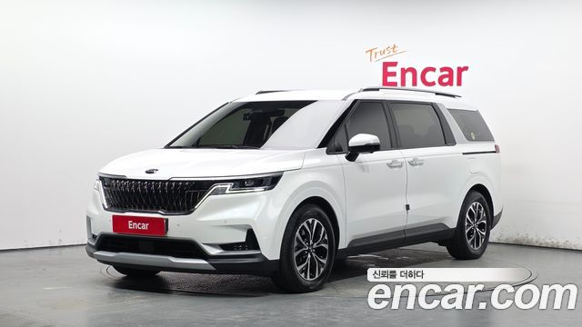 Kia Canival 2021 — photo 1