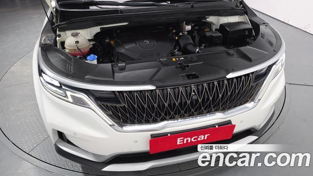 Kia Canival 2021 — photo 6