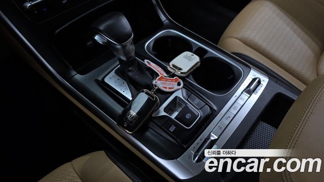 Kia Canival 2021 — photo 9