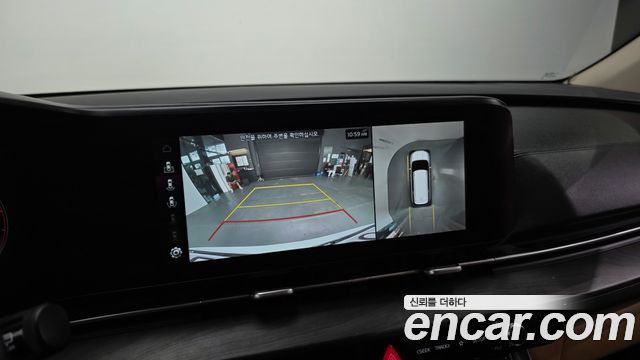 Kia Canival 2021 — photo 16