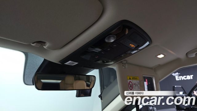 Kia Canival 2021 — photo 18