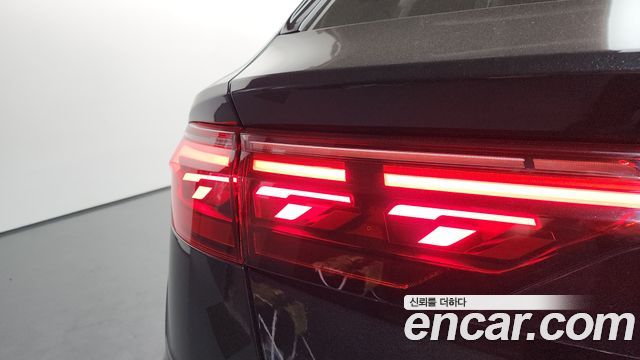 Audi Q8 2026 — photo 9