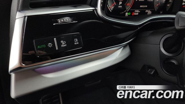 Audi Q8 2026 — photo 30