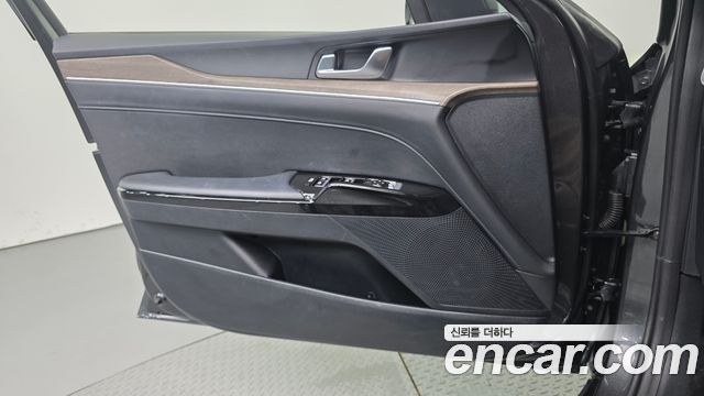 Kia K5 2023 — photo 14