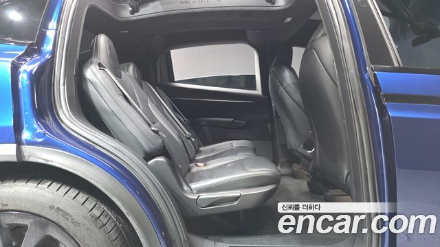 Tesla Model X 2023 — photo 18