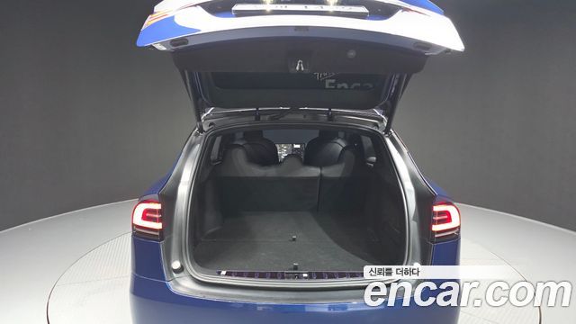 Tesla Model X 2023 — photo 26