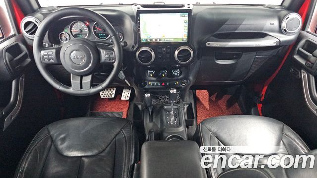 Jeep Wrangler 2015 — photo 10