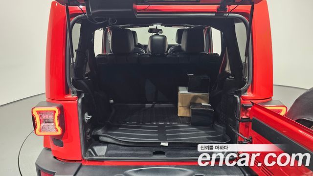 Jeep Wrangler 2015 — photo 26