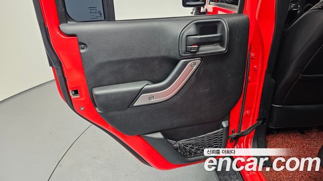 Jeep Wrangler 2015 — photo 15