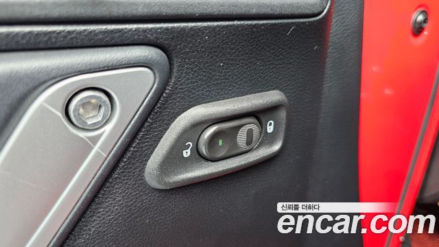 Jeep Wrangler 2015 — photo 27
