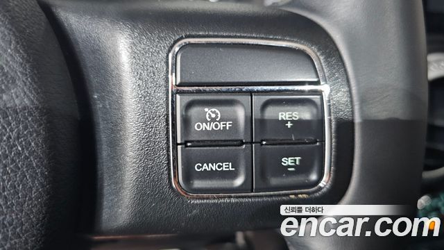 Jeep Wrangler 2015 — photo 29