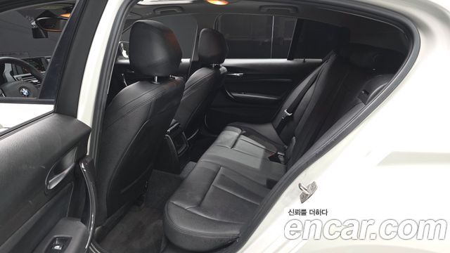 BMW 1-Series 2015 — photo 17