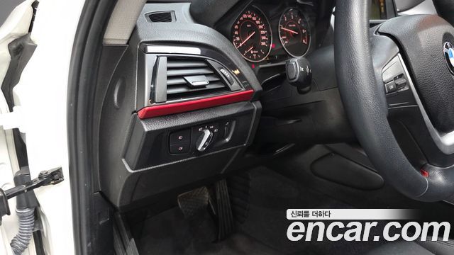 BMW 1-Series 2015 — photo 19