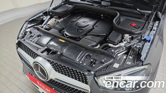 Mercedes-Benz GLE-Class 2023 — photo 6