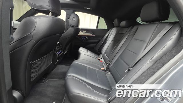 Mercedes-Benz GLE-Class 2023 — photo 18
