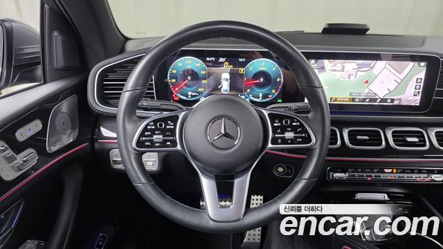Mercedes-Benz GLE-Class 2023 — photo 21