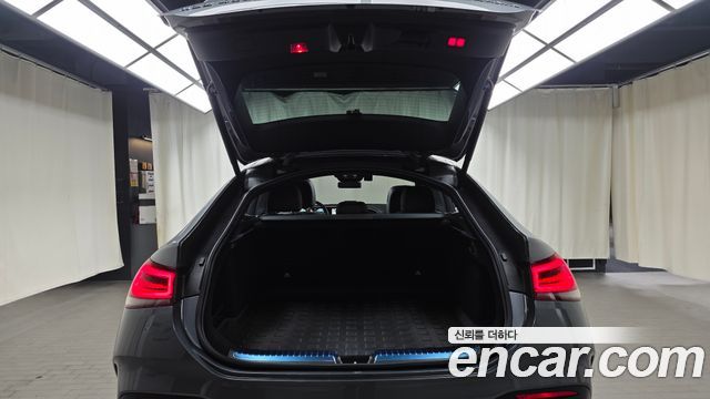 Mercedes-Benz GLE-Class 2023 — photo 24