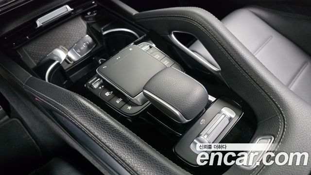 Mercedes-Benz GLE-Class 2023 — photo 25
