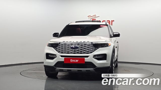 Ford Explorer 2022 — photo 3
