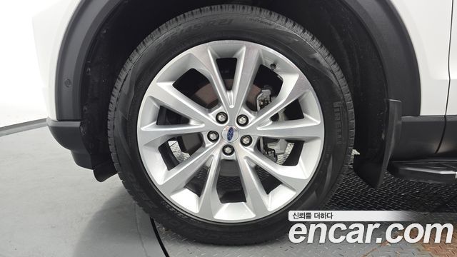 Ford Explorer 2022 — photo 5
