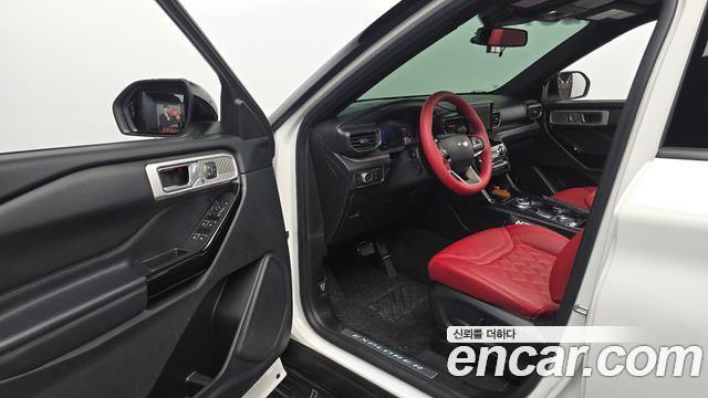 Ford Explorer 2022 — photo 13