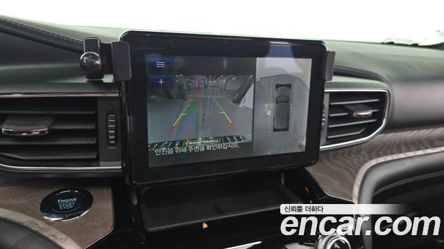 Ford Explorer 2022 — photo 21
