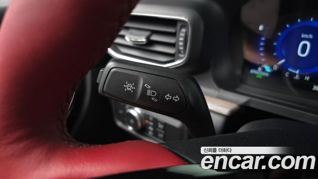 Ford Explorer 2022 — photo 29