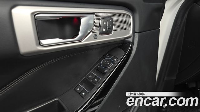 Ford Explorer 2022 — photo 30
