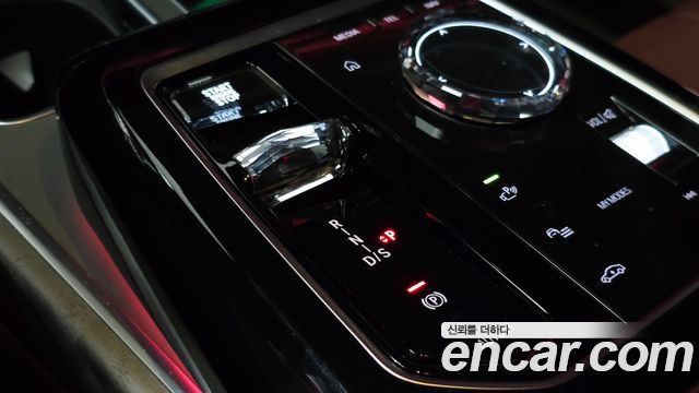BMW 7-Series 2023 — photo 12
